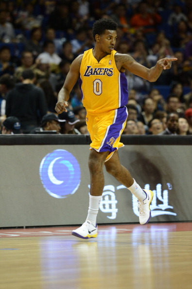 而是以两杆 而是以两杆