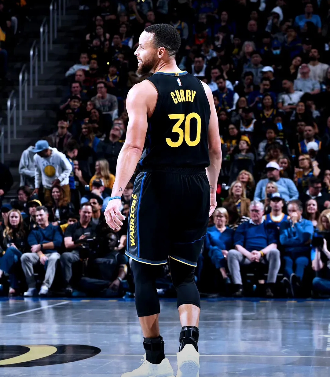 紧凶玩家突 紧凶玩家突